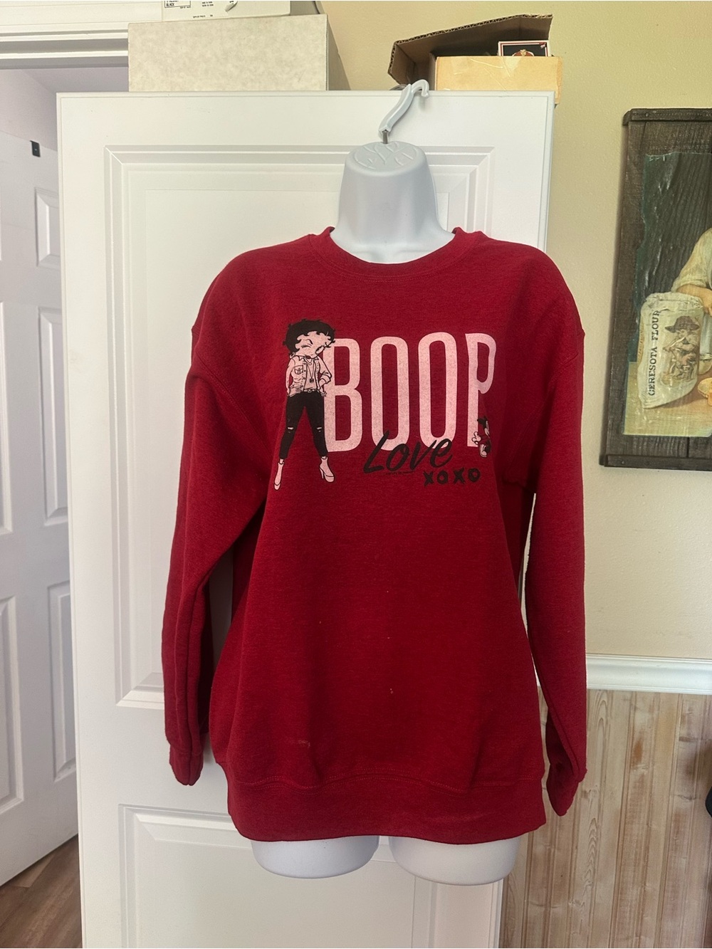 Gildan Red Betty Boop 'Boop Love' Crewneck Sweatshirt